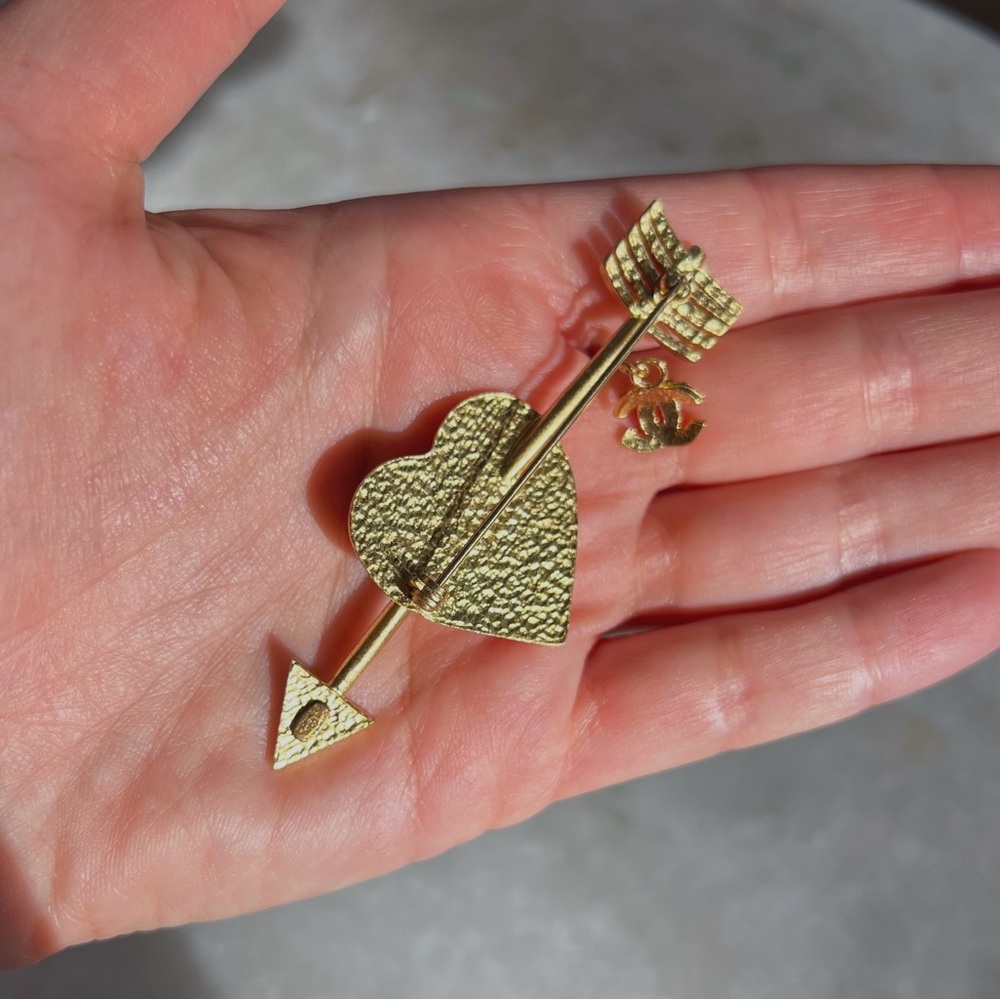 Vintage Chanel Gold Plated Rare Heart Collection - Picture 4 of 16